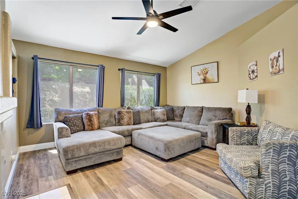7401 Red Swallow, Las Vegas, NV 89131