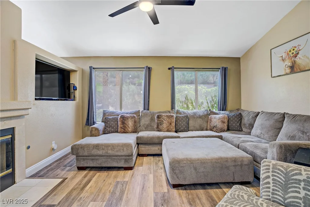 7401 Red Swallow, Las Vegas, NV 89131