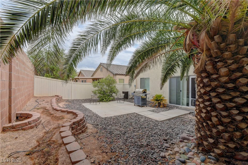 8969 Secret Valley, Las Vegas, NV 89139