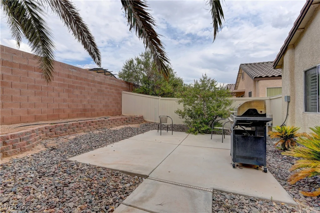 8969 Secret Valley, Las Vegas, NV 89139