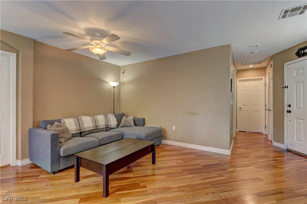 8969 Secret Valley, Las Vegas, NV 89139