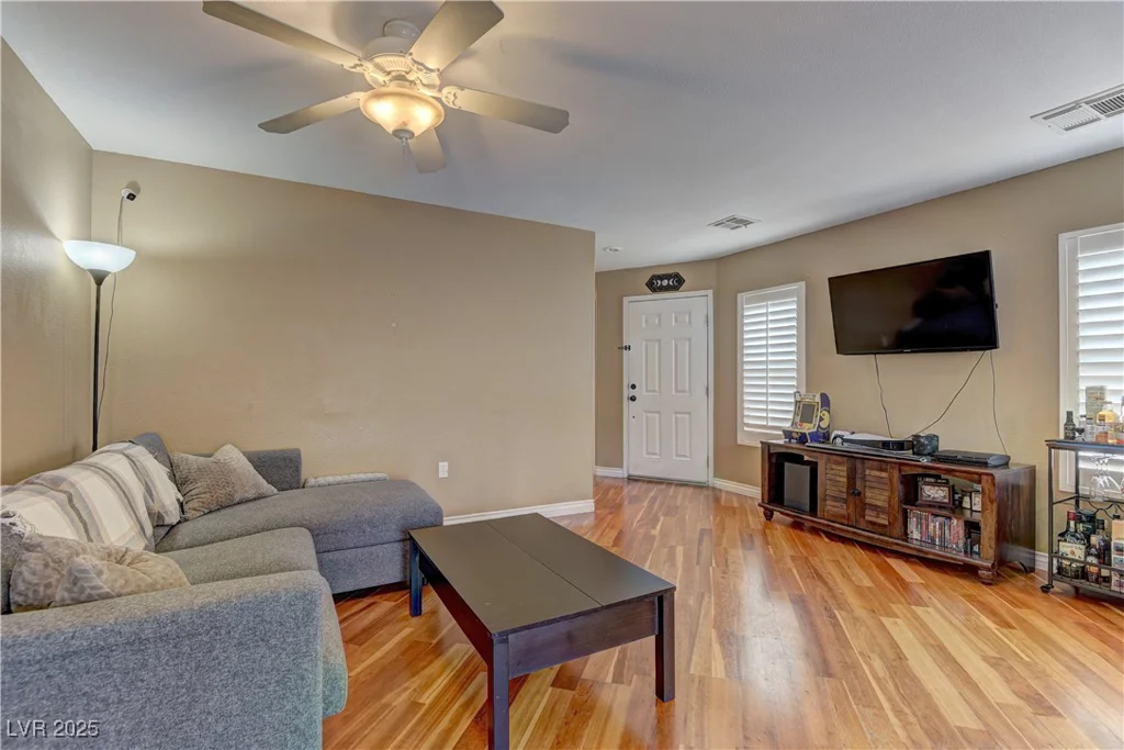 8969 Secret Valley, Las Vegas, NV 89139
