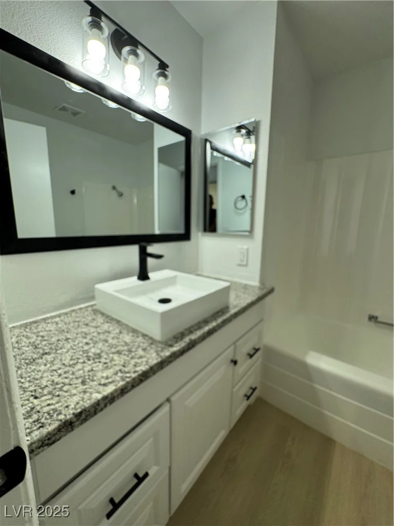 4142 Walnut, Las Vegas, NV 89115