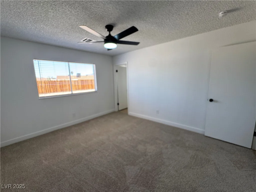 4142 Walnut, Las Vegas, NV 89115