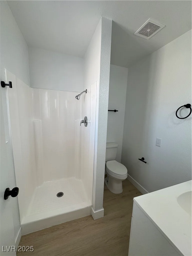 4142 Walnut, Las Vegas, NV 89115