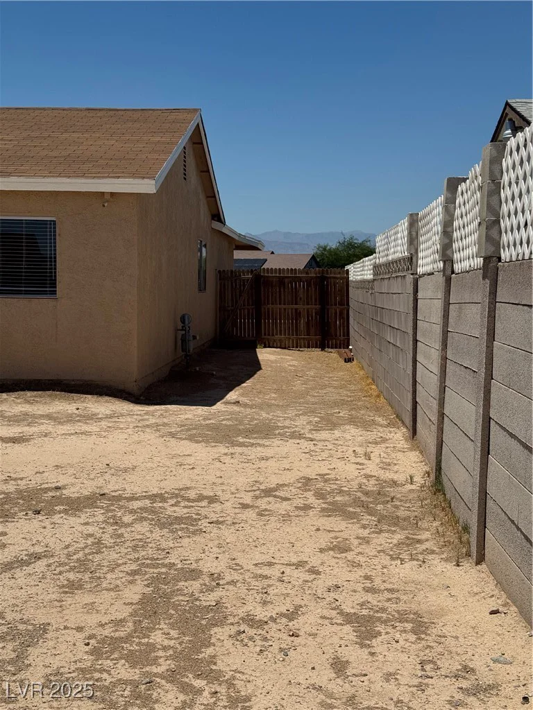 4142 Walnut, Las Vegas, NV 89115