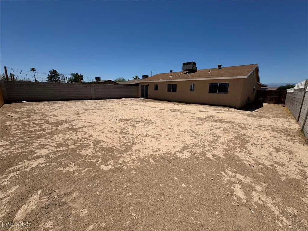 4142 Walnut, Las Vegas, NV 89115