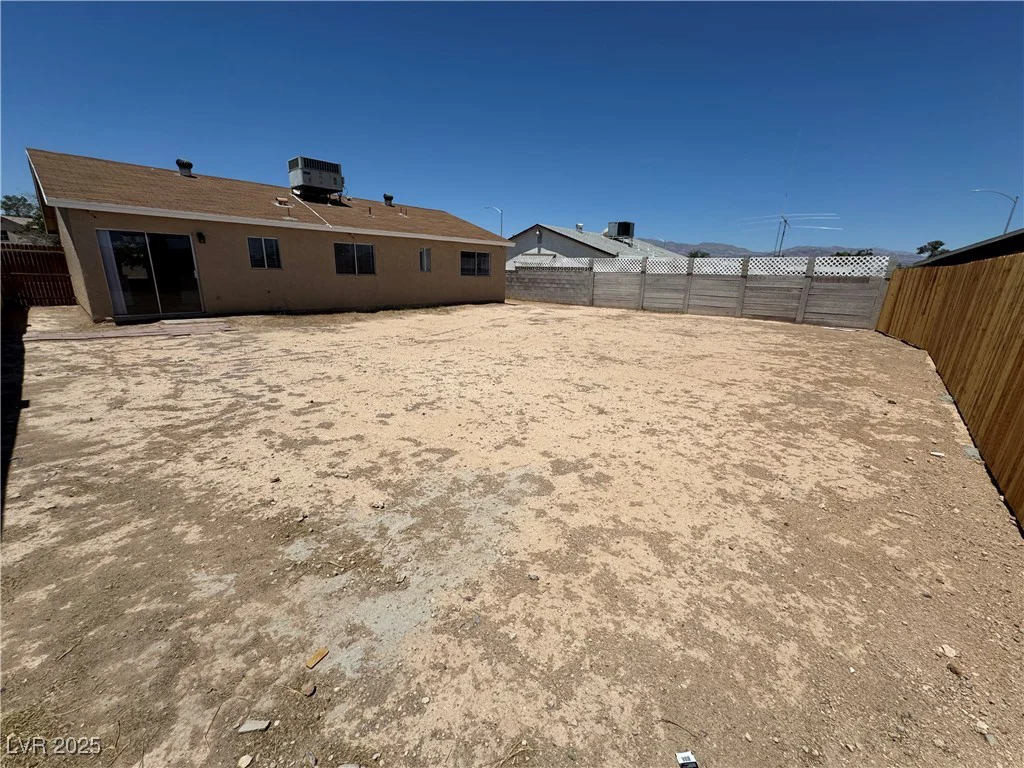 4142 Walnut, Las Vegas, NV 89115
