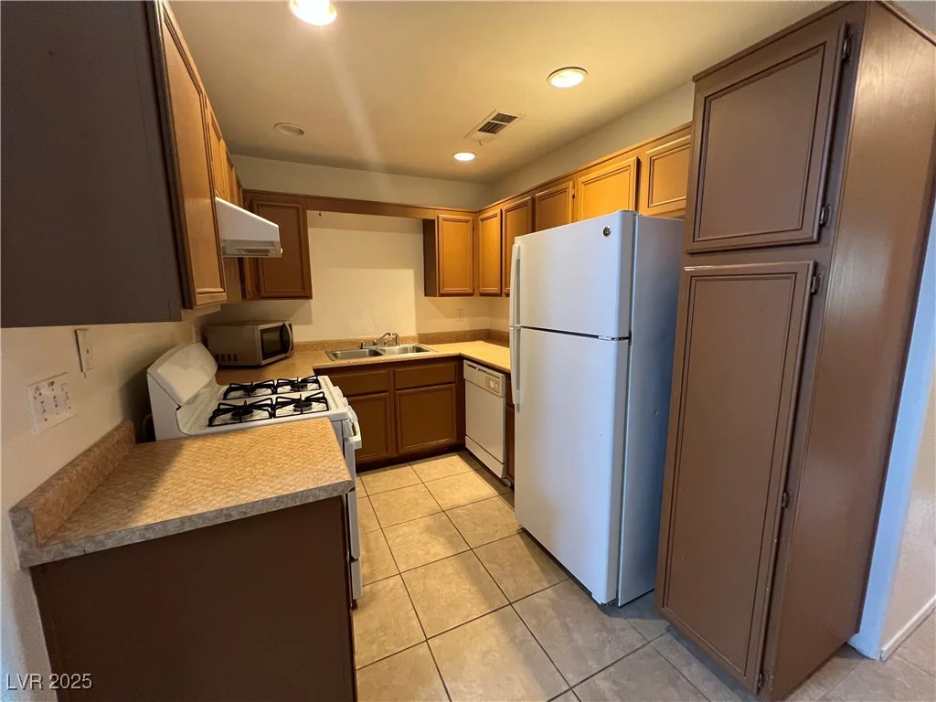 5253 Westwind, Las Vegas, NV 89118