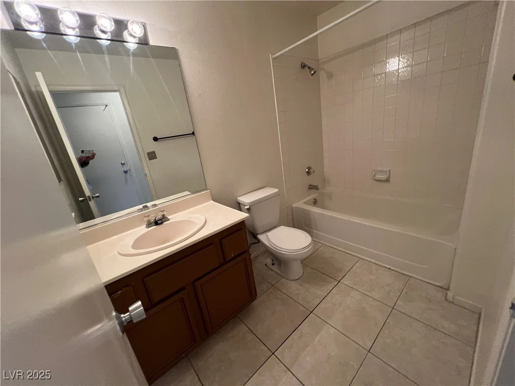 5253 Westwind, Las Vegas, NV 89118
