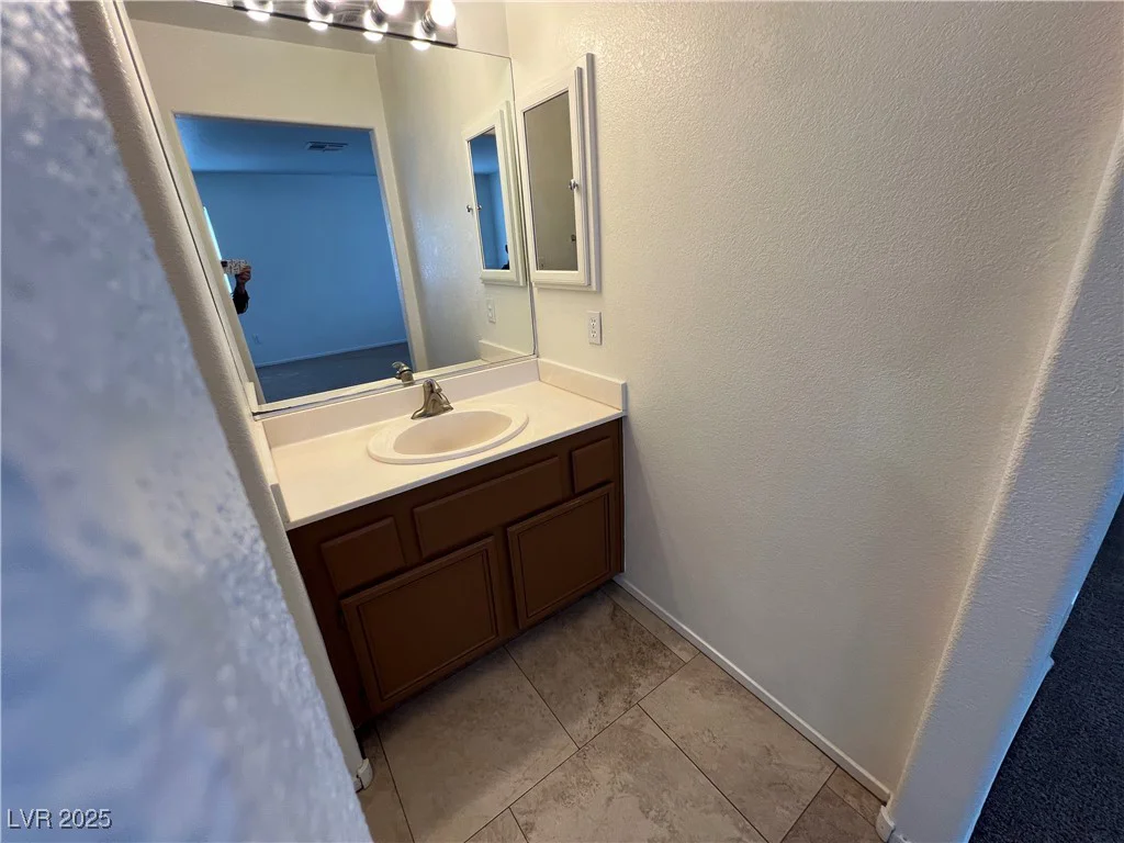5253 Westwind, Las Vegas, NV 89118