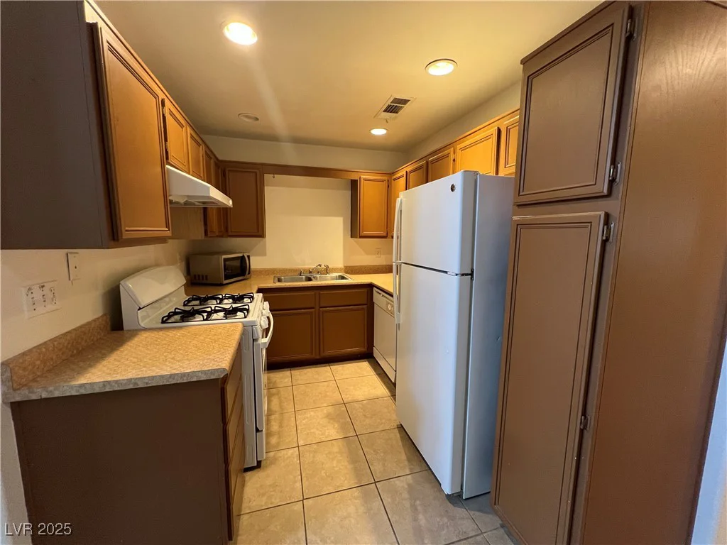 5253 Westwind, Las Vegas, NV 89118