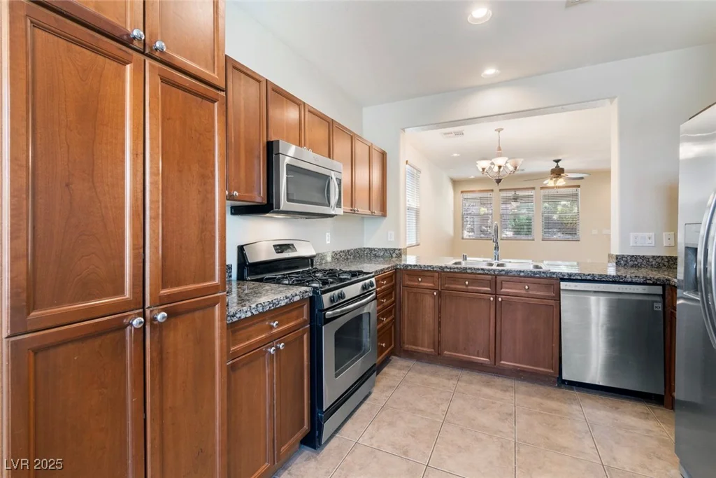 9305 Ironsend, Las Vegas, NV 89143