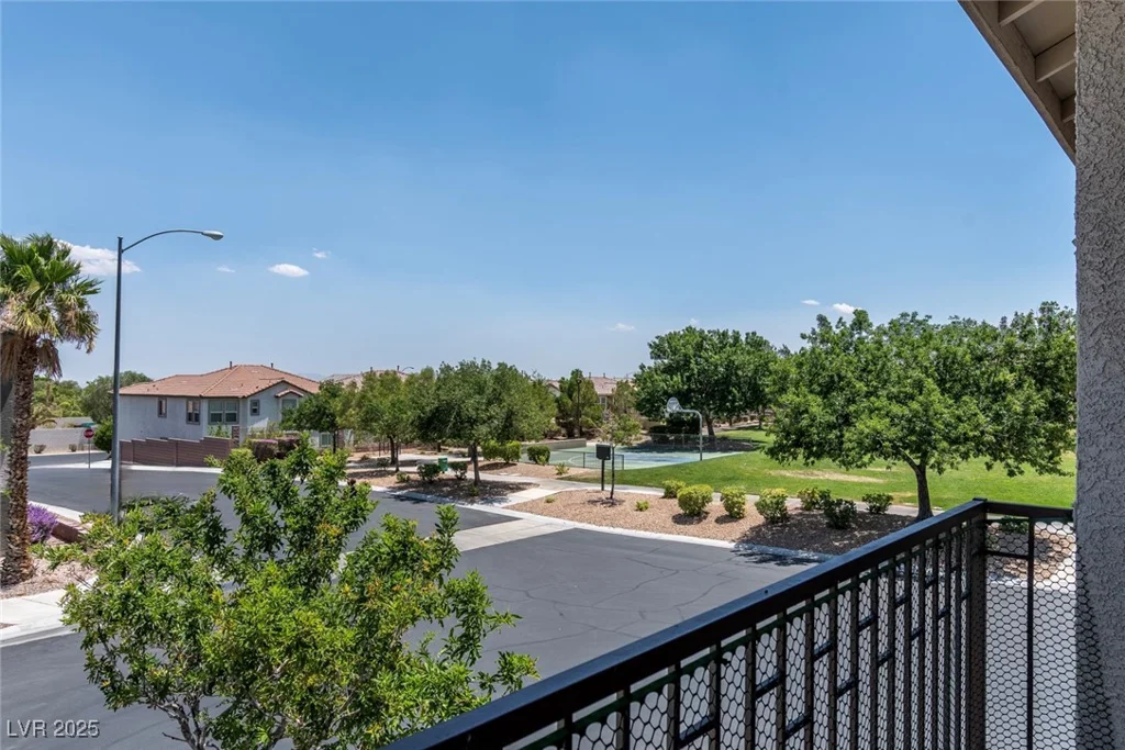 9305 Ironsend, Las Vegas, NV 89143