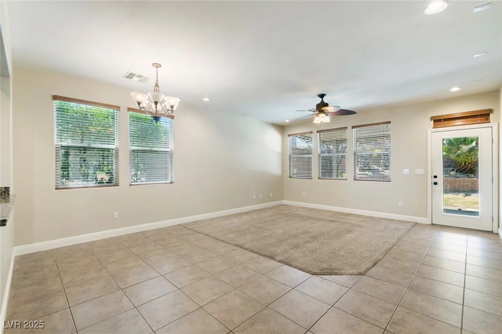 9305 Ironsend, Las Vegas, NV 89143