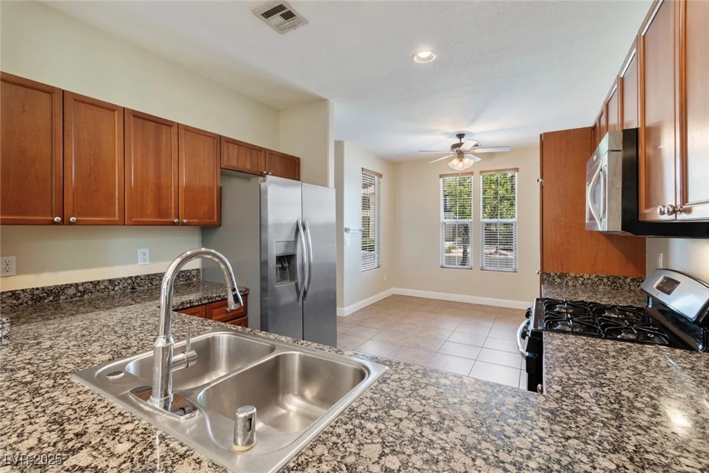 9305 Ironsend, Las Vegas, NV 89143