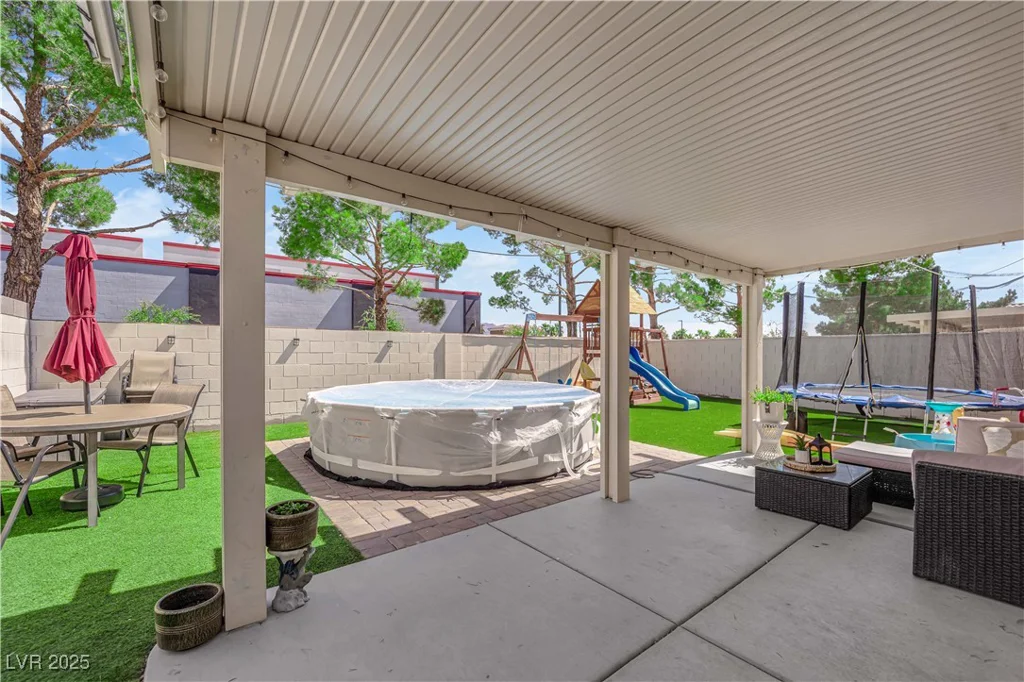 7316 Young Doe, Las Vegas, NV 89130