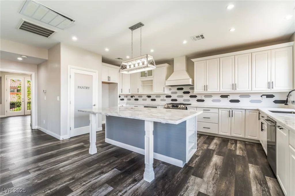11825 Arenoso, Las Vegas, NV 89138