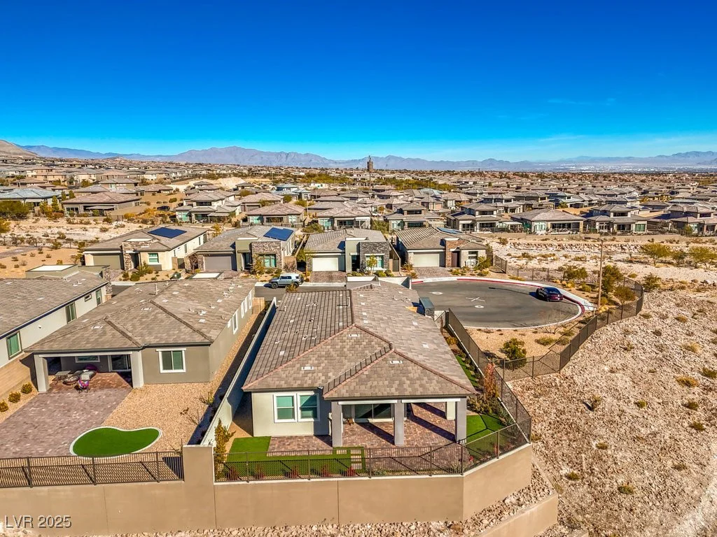 12429 Primrose Grove, Las Vegas, NV 89138