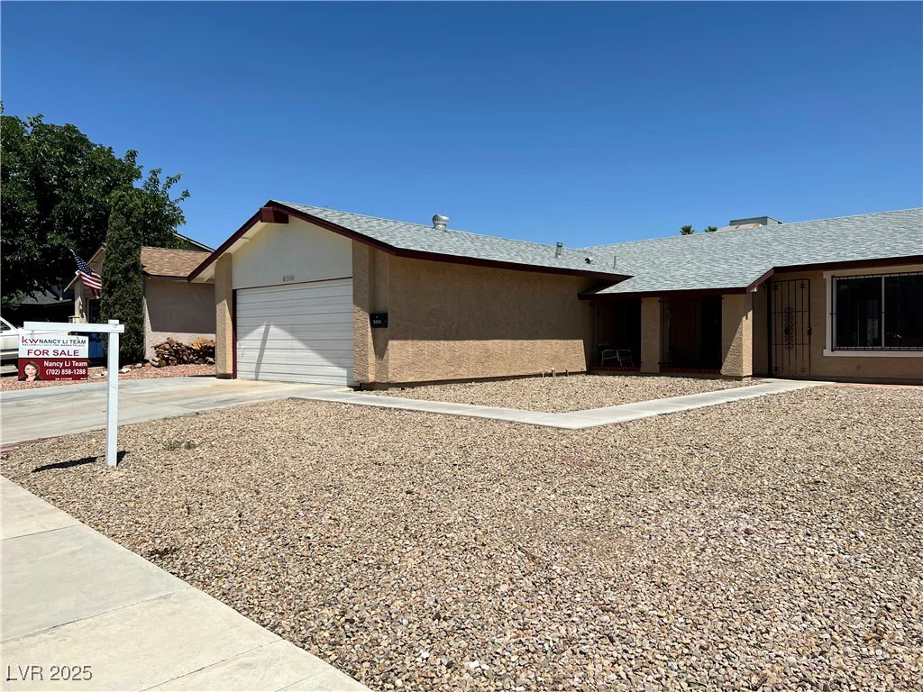 6586 Baywood, Las Vegas, NV 89103
