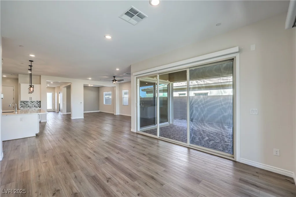 12481 Heritage Bend, Las Vegas, NV 89138