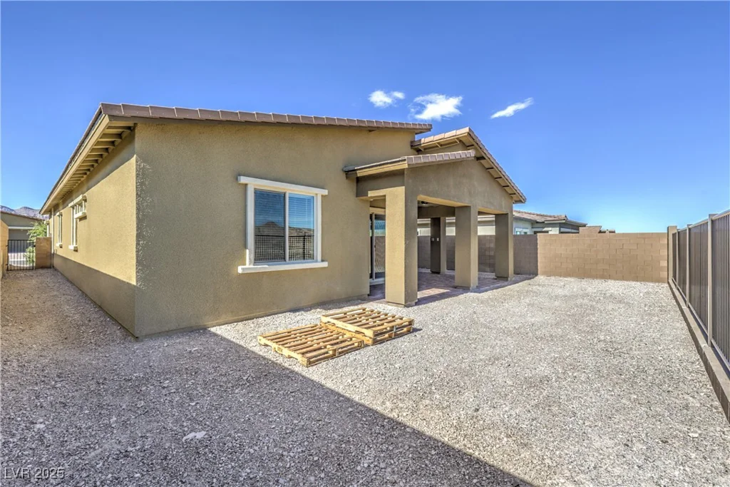 12481 Heritage Bend, Las Vegas, NV 89138