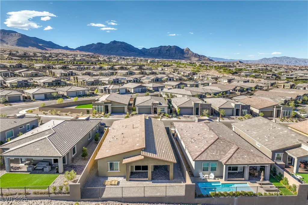 12481 Heritage Bend, Las Vegas, NV 89138