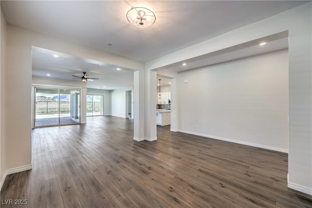 12481 Heritage Bend, Las Vegas, NV 89138