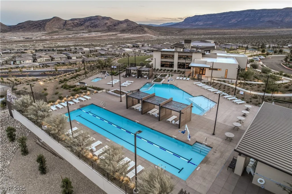 12481 Heritage Bend, Las Vegas, NV 89138