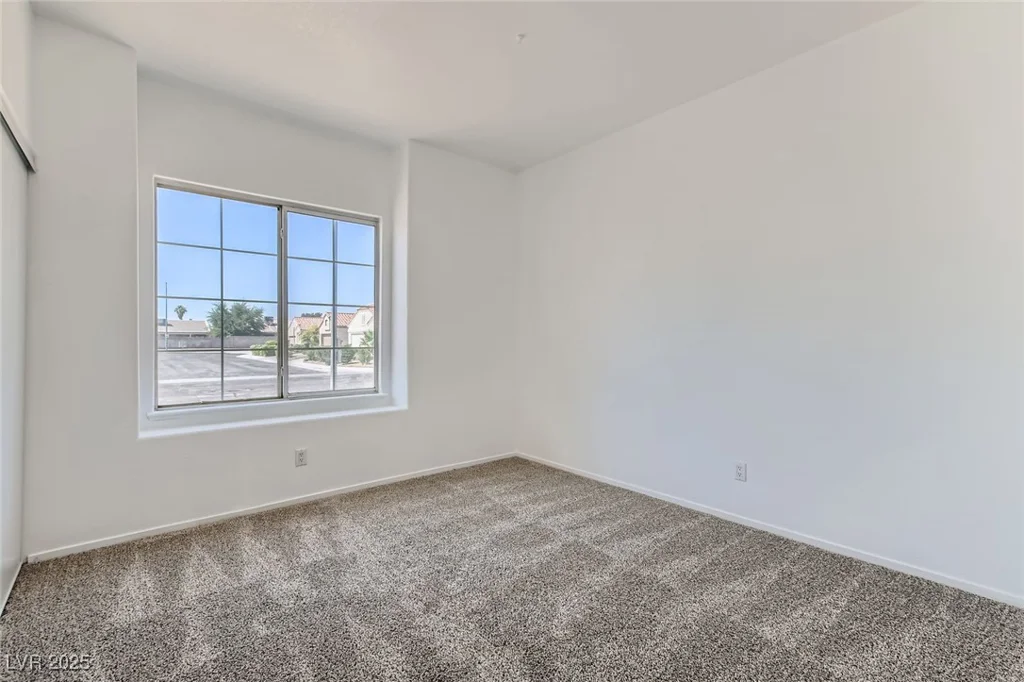 4616 Silversword, North Las Vegas, NV 89032