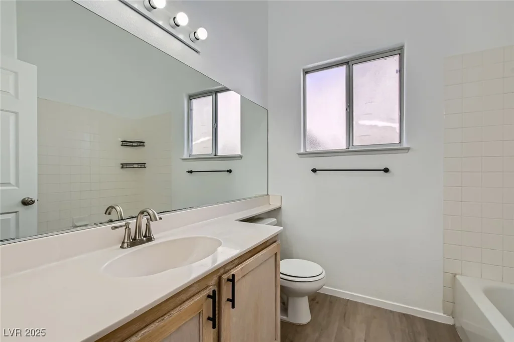 4616 Silversword, North Las Vegas, NV 89032