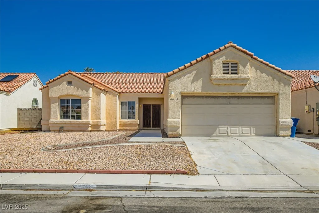 4616 Silversword, North Las Vegas, NV 89032