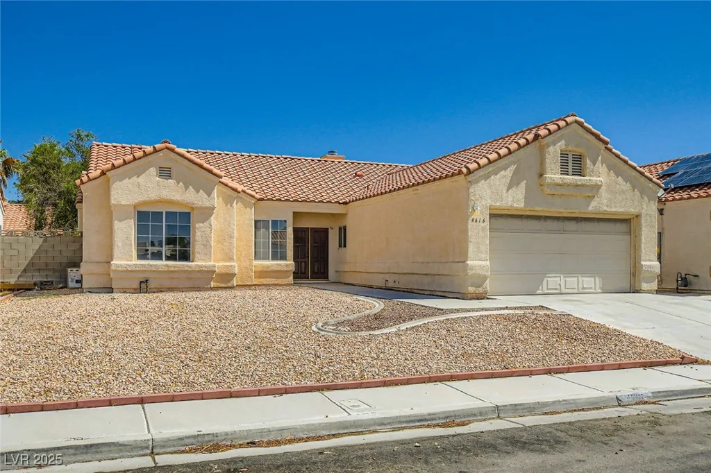 4616 Silversword, North Las Vegas, NV 89032