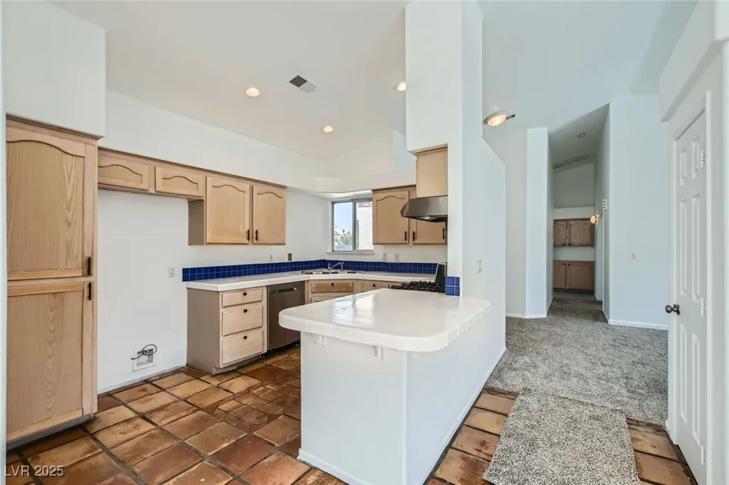 4616 Silversword, North Las Vegas, NV 89032