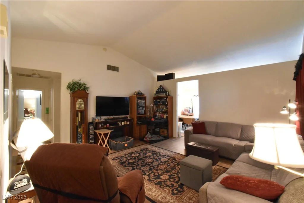 5105 Wildroot, Las Vegas, NV 89130