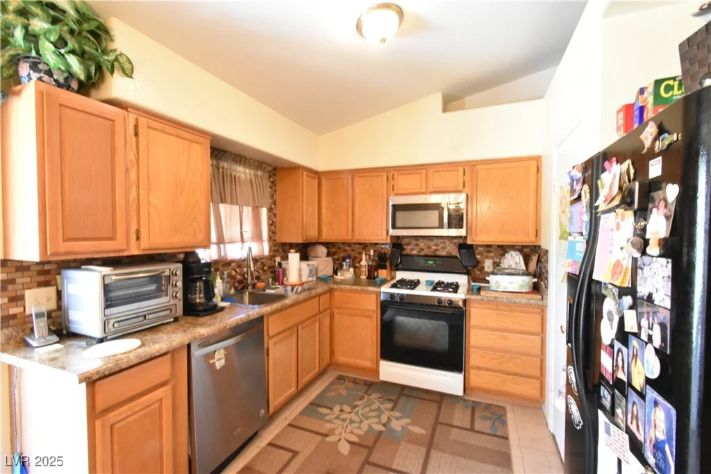 5105 Wildroot, Las Vegas, NV 89130