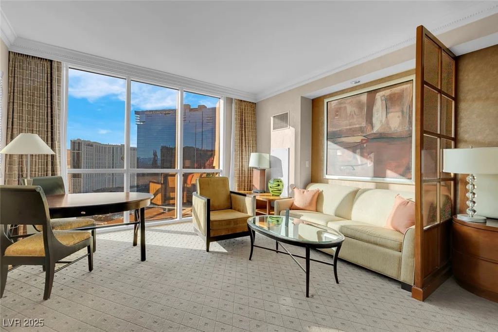 145 Harmon, Las Vegas, NV 89109
