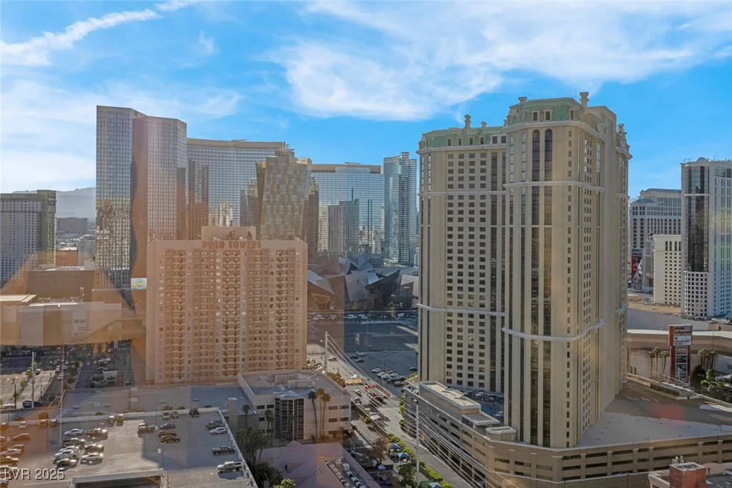 145 Harmon, Las Vegas, NV 89109