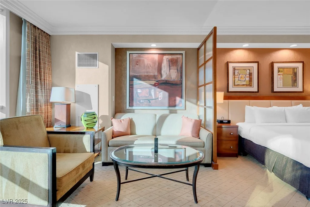 145 Harmon, Las Vegas, NV 89109