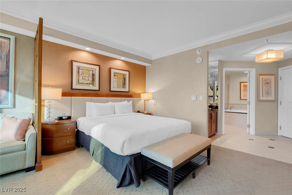 145 Harmon, Las Vegas, NV 89109