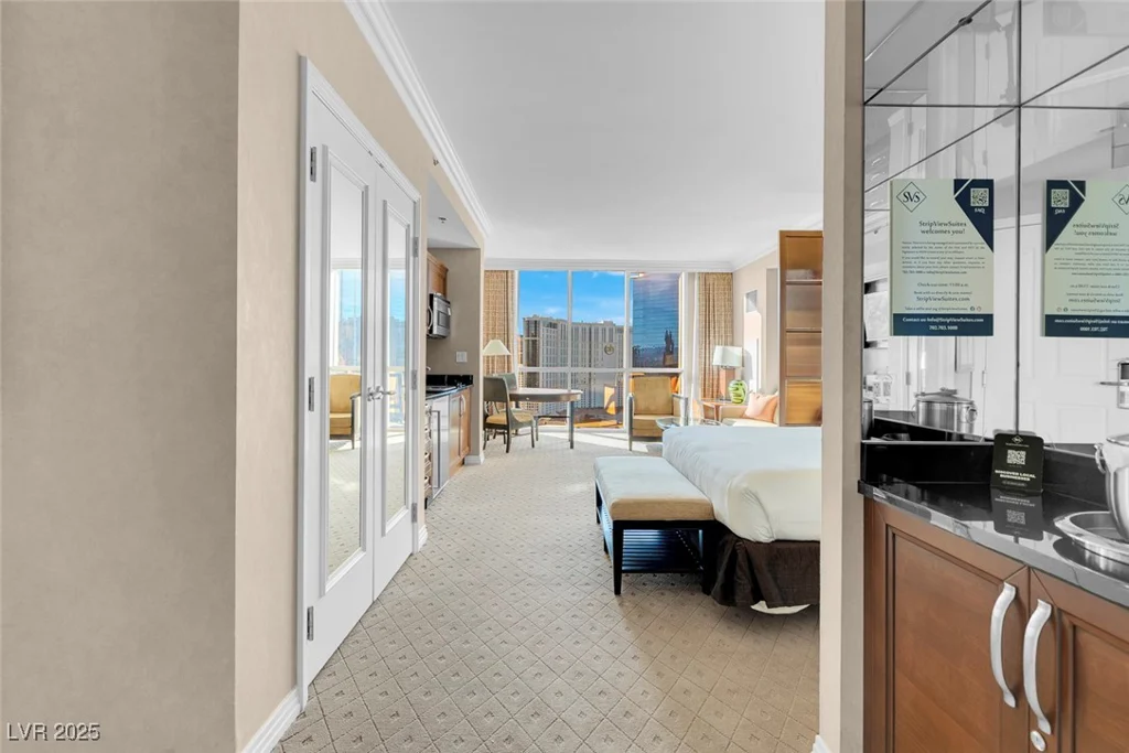 145 Harmon, Las Vegas, NV 89109