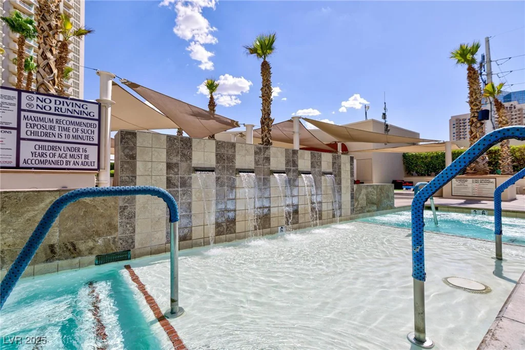 135 Harmon, Las Vegas, NV 89109
