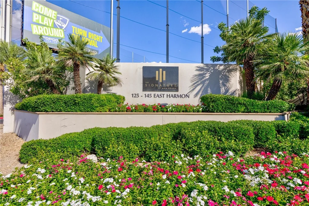 135 Harmon, Las Vegas, NV 89109