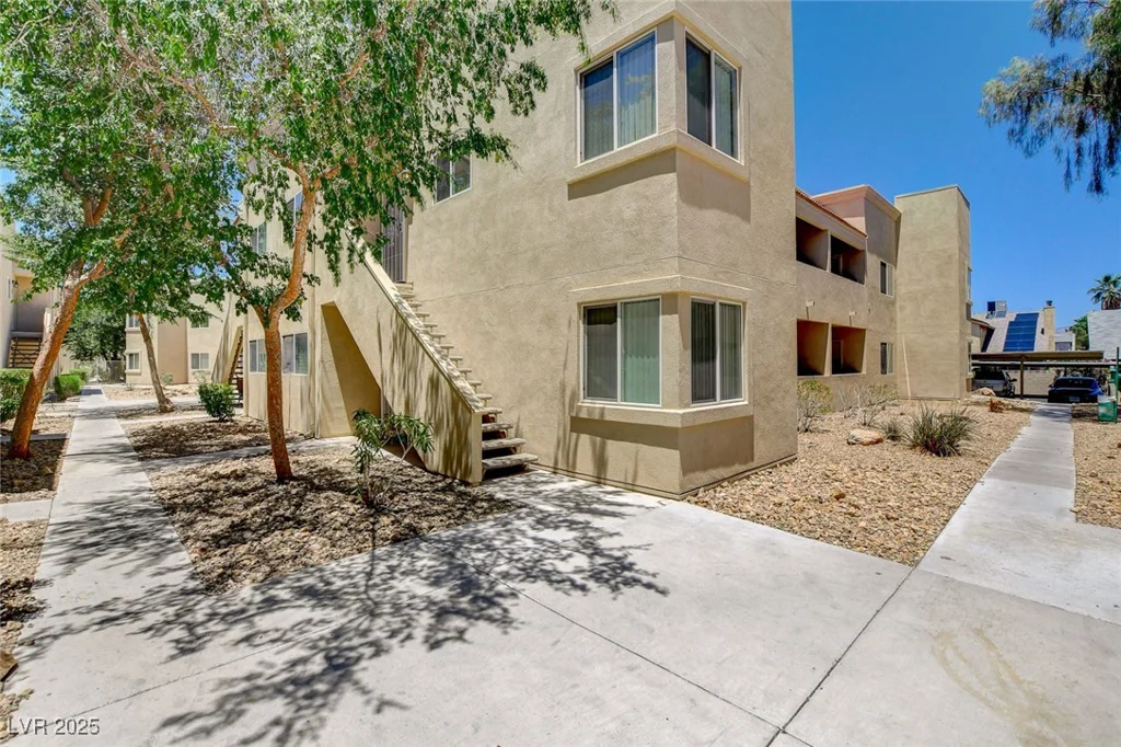 1846 Decatur, Las Vegas, NV 89108