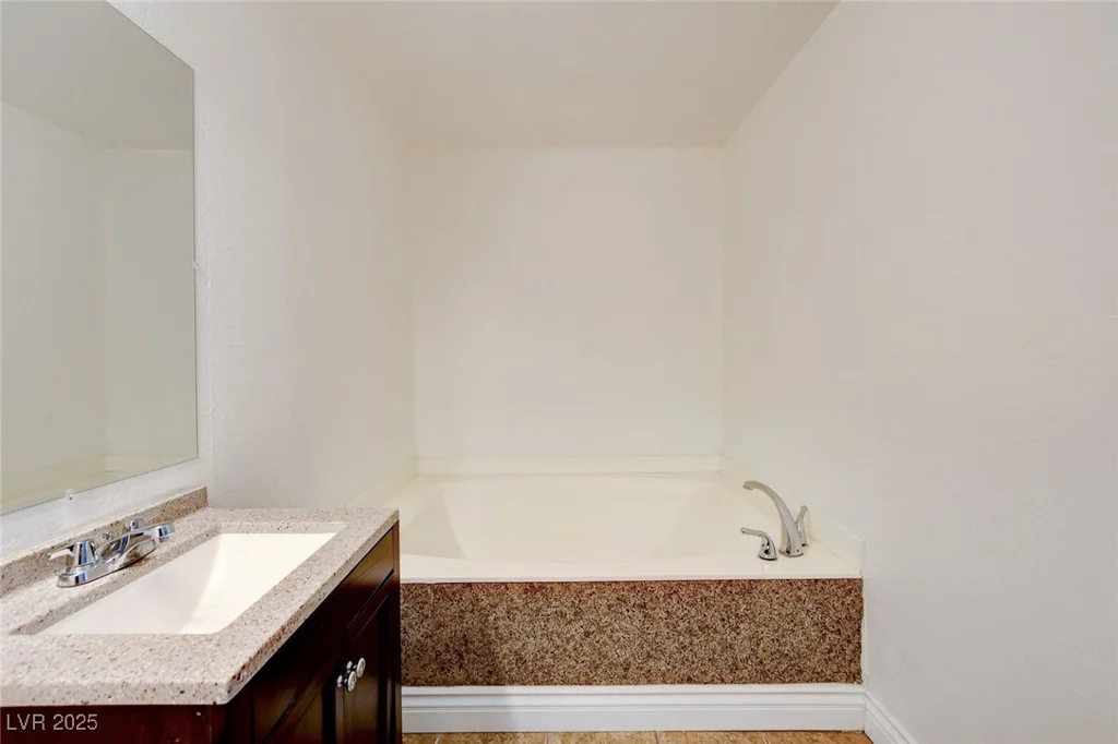 1846 Decatur, Las Vegas, NV 89108