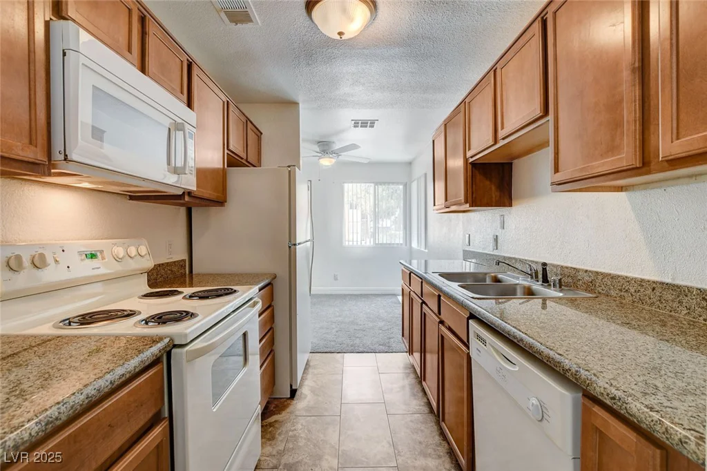 1846 Decatur, Las Vegas, NV 89108