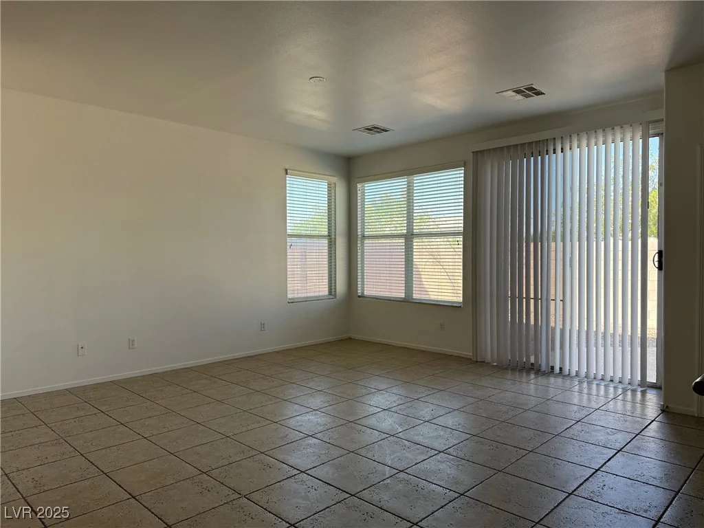 5905 Addy, North Las Vegas, NV 89081