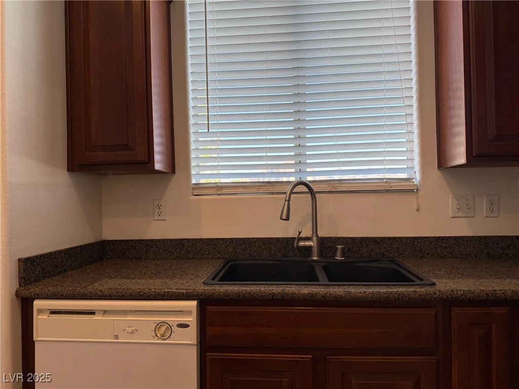 5905 Addy, North Las Vegas, NV 89081