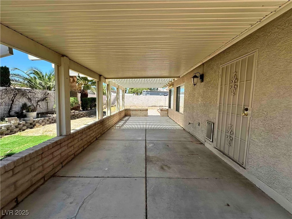 1133 Mount Olympias, Las Vegas, NV 89110