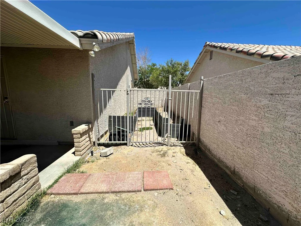 1133 Mount Olympias, Las Vegas, NV 89110